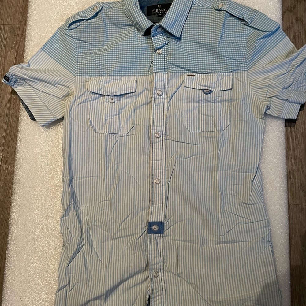 Buffalo men’s short sleeve summer button up